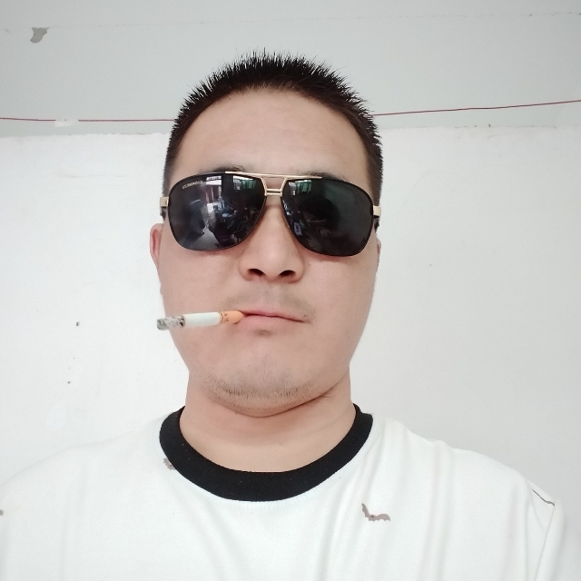 白伟伟的第一张照片--延安交友中心